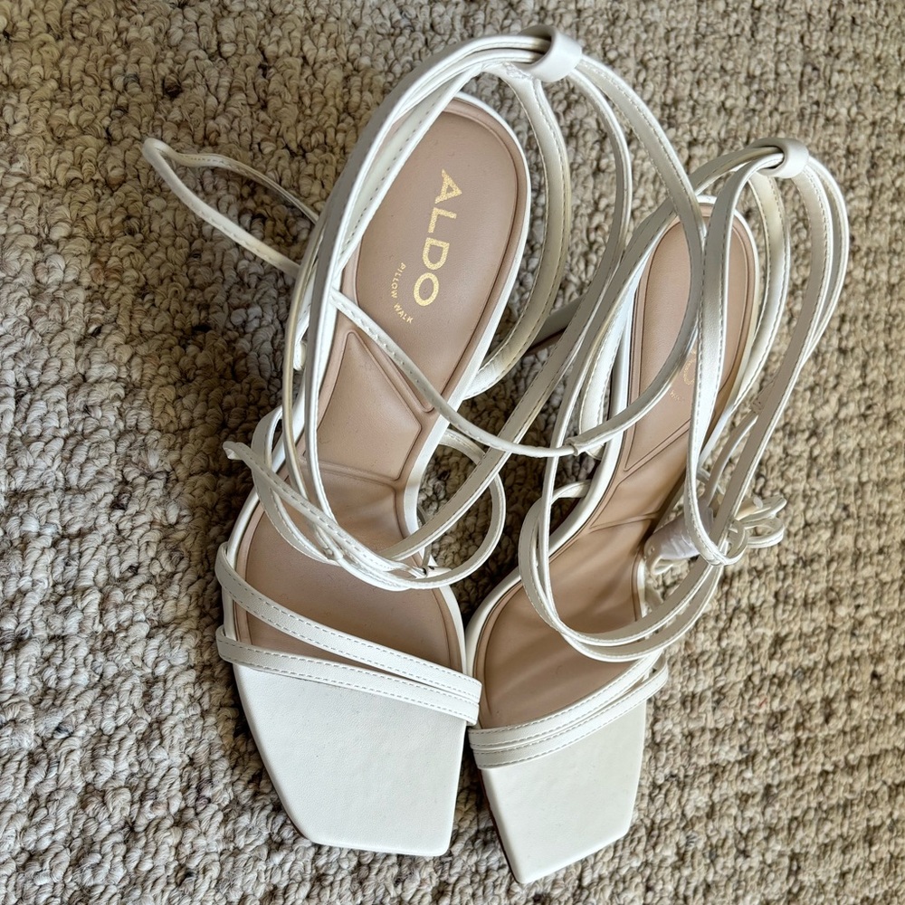 7.5 - NWOB Aldo Wrap Heels
